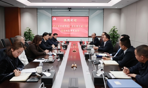 庐江县委副书记、县长周天斌一行莅临fun乐天使官网考察